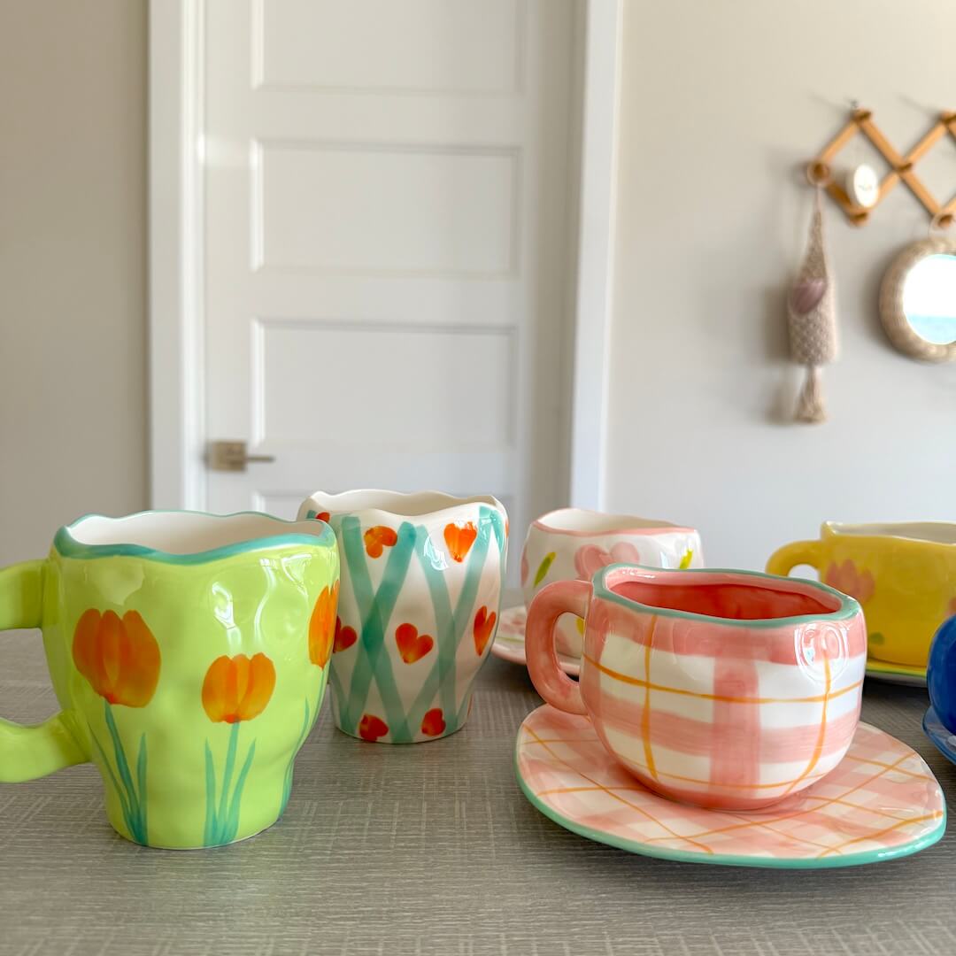 Flora Vintage Ceramic Mugs