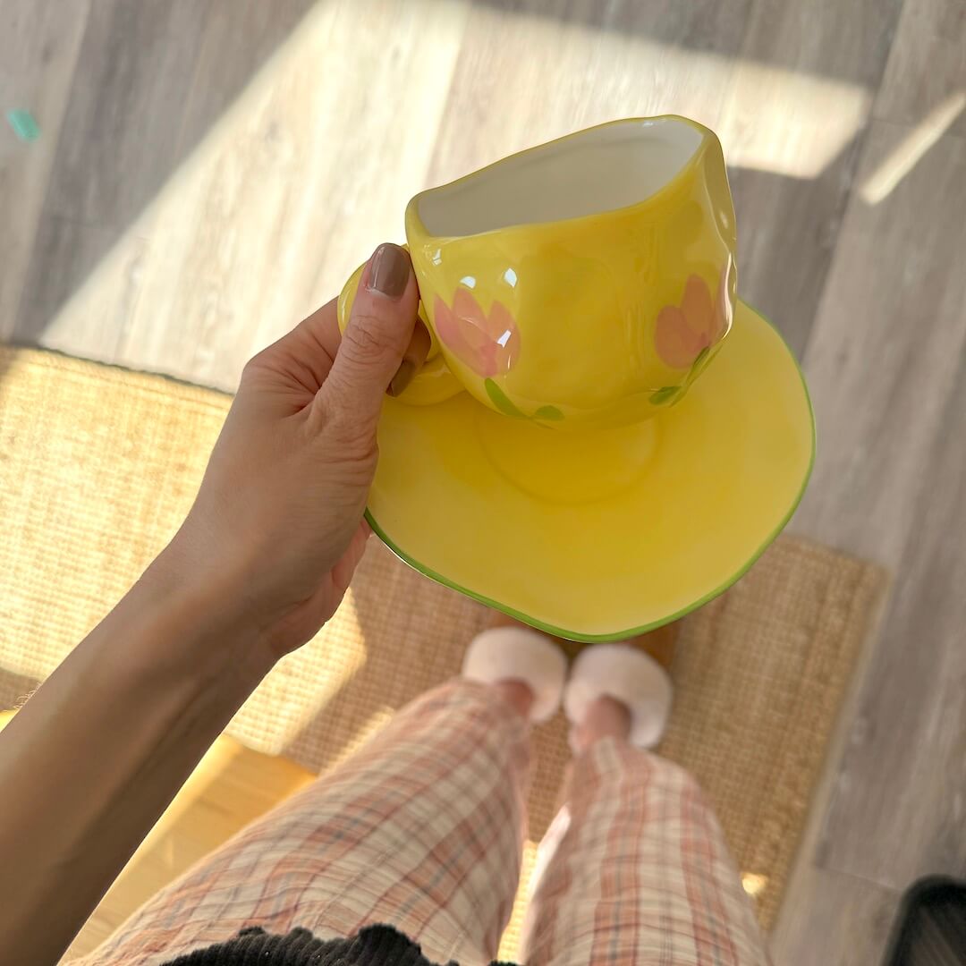 Flora Vintage Tea Cups Set